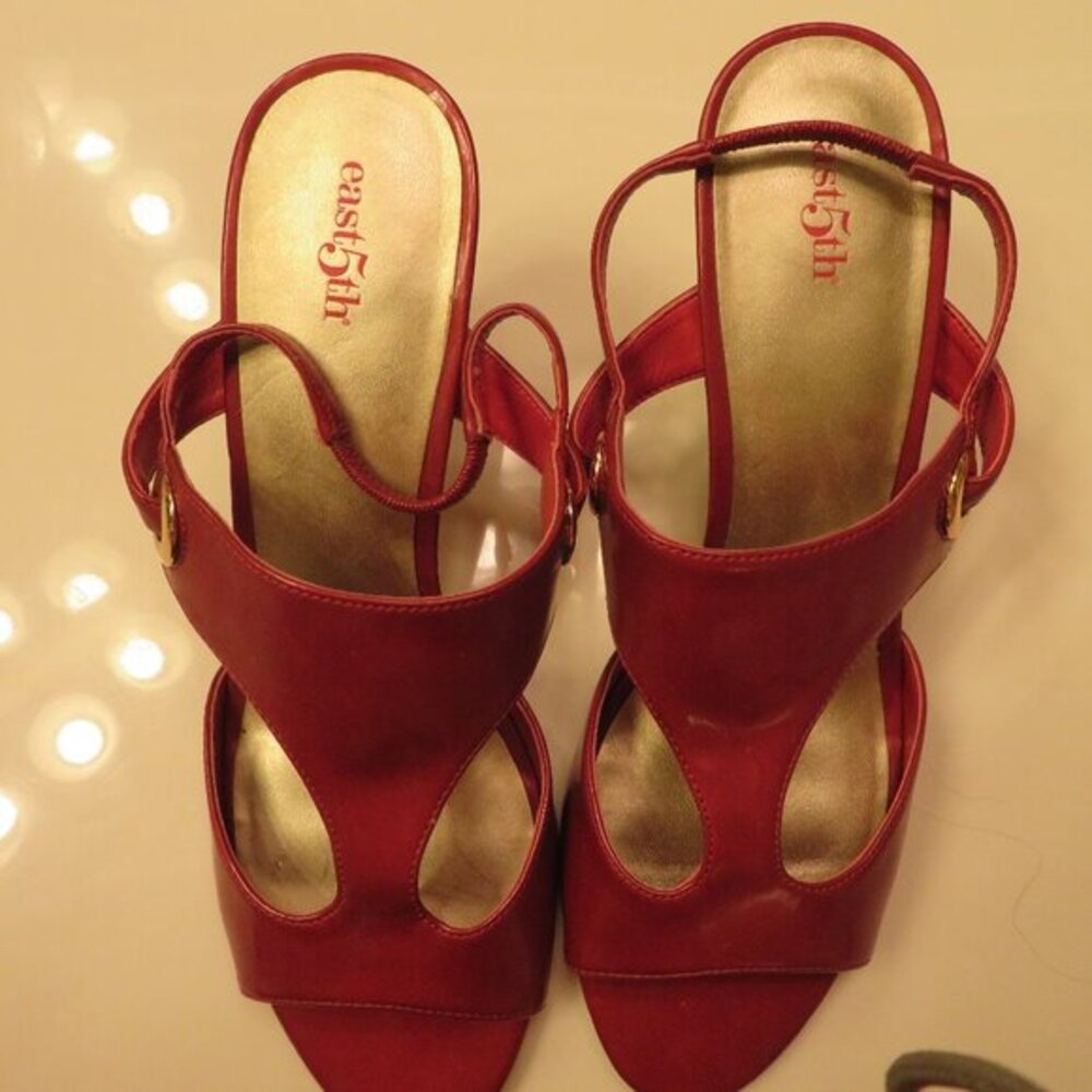 east5th 8 1/2 Medium 2 1/2 to 3‎ in heel Sling Back High Heel Dressy Shoe